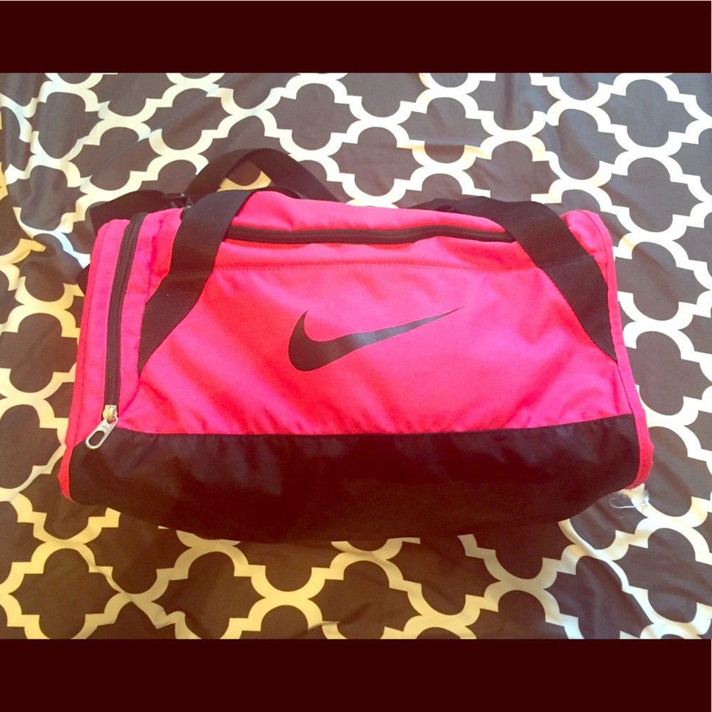 Nike Pink Duffle Sport/Gym Bag